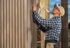 How To Choose The Right Materials for Your Siding Installation in 'Vardaman, MS